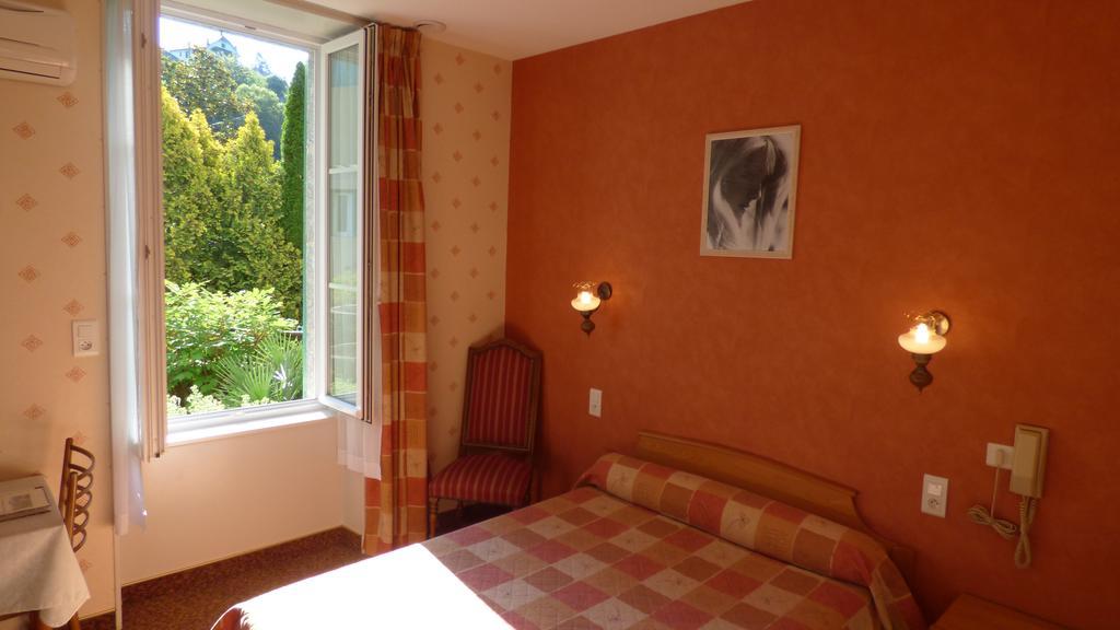 Entraygues-sur-Truyère Hotel Du Lion D'Or חדר תמונה
